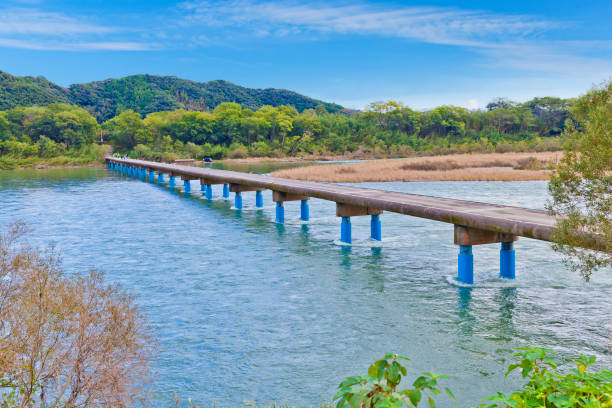 四万十川の chinka 橋、高知、四国、日本 - 高知県 ストックフォトと画像